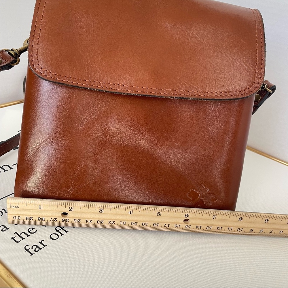 Patricia Nash Tan Flap Leather Crossbody Bag - Picture 9 of 14